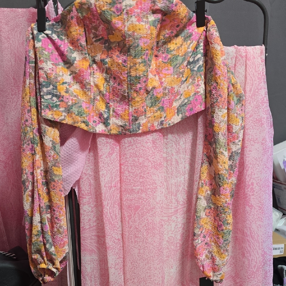 Wild Fable Multicolor Floral Crop Top
